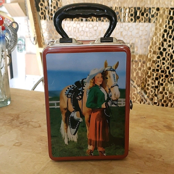 Vintage Handbags - Retro Cowgirl Tin Lunchbox Style Bag